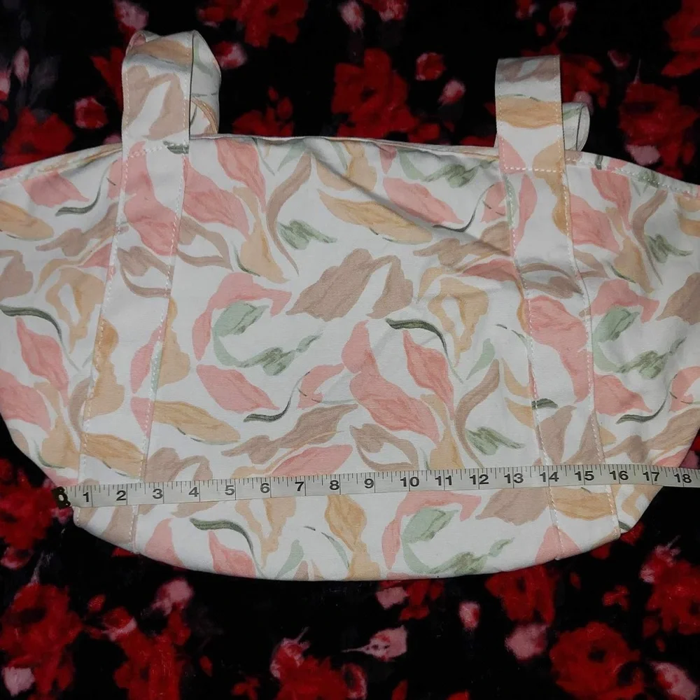 Abercrombie and Fitch Tote Beach bag NWT - Picture 3 of 12